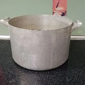кастрюля алюминиевая