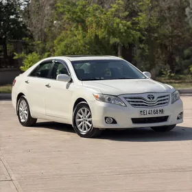 Toyota Camry 2011