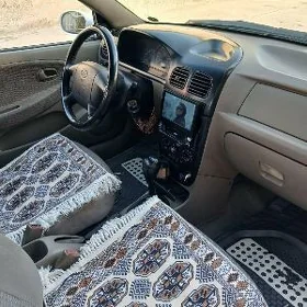 Kia Rio 2002