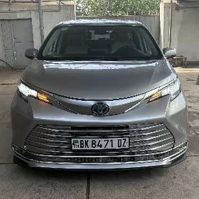 Toyota Sienna 2022