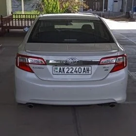 Toyota Camry 2012