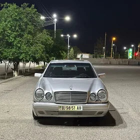 Mercedes-Benz E320 1997