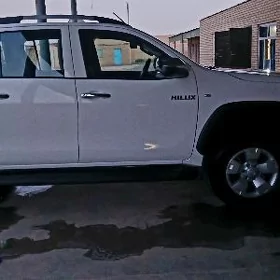 Toyota Hilux 2019