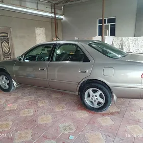 Toyota Camry 2001