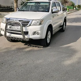 Toyota Hilux 2014