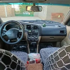 Nissan Primera 2001
