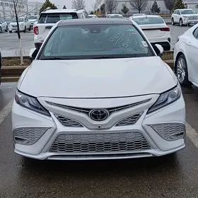 Toyota Camry 2021