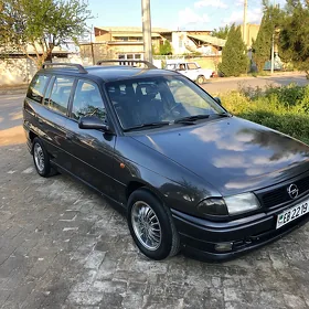 Opel Astra 1998