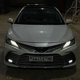 Toyota Camry 2020