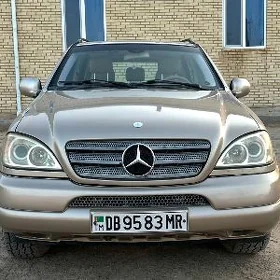 Mercedes-Benz ML350 2001
