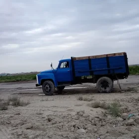 Gaz 52 1988