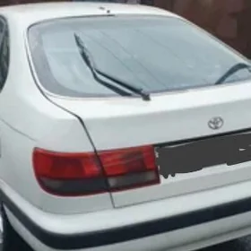 Toyota Carina 1992