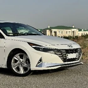 Hyundai Elantra 2021