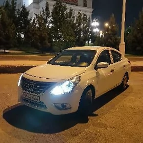 Nissan Versa 2017