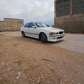 BMW E39 1999