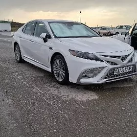 Toyota Camry 2022