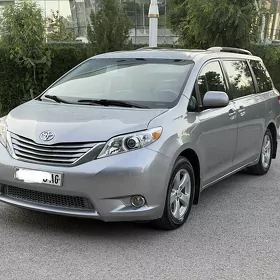 Toyota Sienna 2013