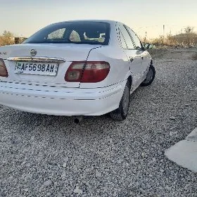 Nissan Sunny 2003