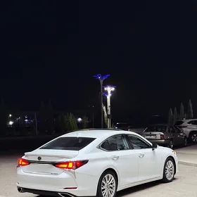 Lexus ES 350 2020