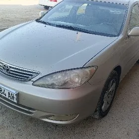 Toyota Camry 2004