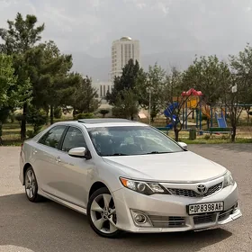 Toyota Camry 2013