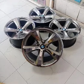 bmw 18 raznasirokiy