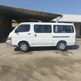 Toyota Hiace 1998