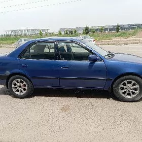 Toyota Corolla 2000