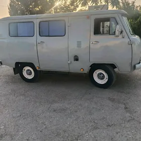UAZ 2206 1985