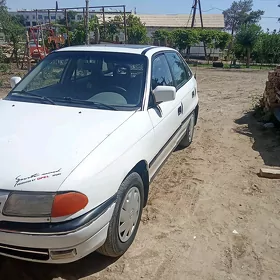 Opel Astra 1992