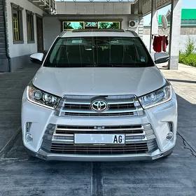 Toyota Highlander 2017