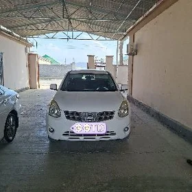 Nissan Rogue 2011
