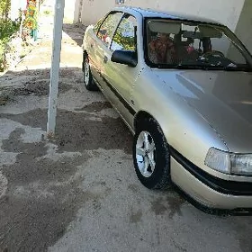 Opel Vectra 1990