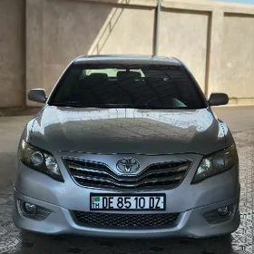 Toyota Camry 2011