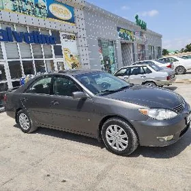 Toyota Camry 2005