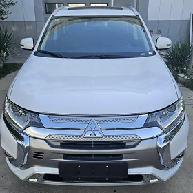 Mitsubishi Outlander 2022