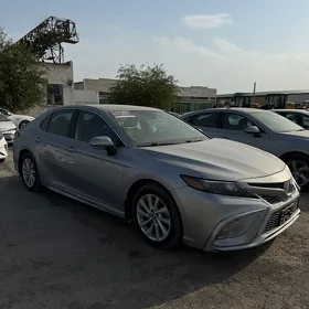 Toyota Camry 2022