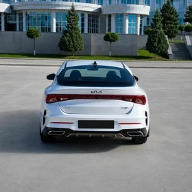 Kia K5 2021