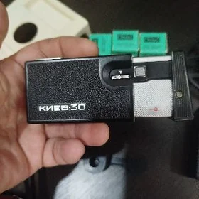 Фотоапарат КИЕВ 30