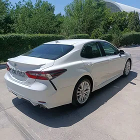 Toyota Camry 2022