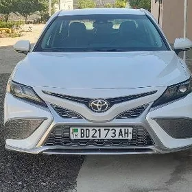 Toyota Camry 2022