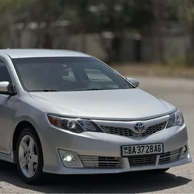 Toyota Camry 2013