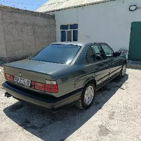 BMW 525 1990