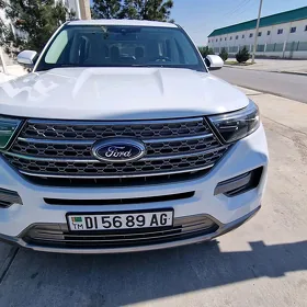 Ford Explorer 2021