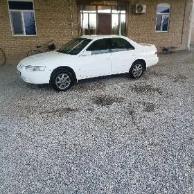Toyota Camry 1999