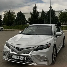Toyota Camry 2022