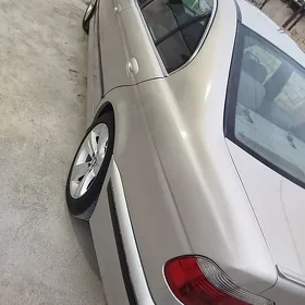 BMW E39 2001
