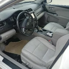 Toyota Camry 2017