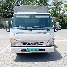 Mitsubishi Canter 2011
