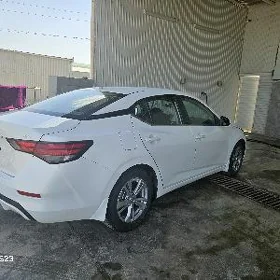 Nissan Sentra 2023